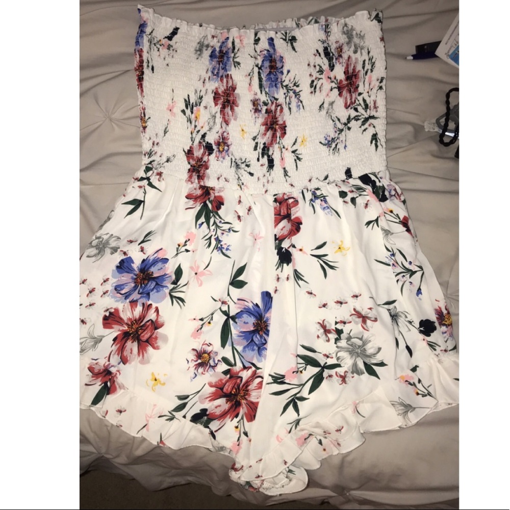 Floral strapless romper